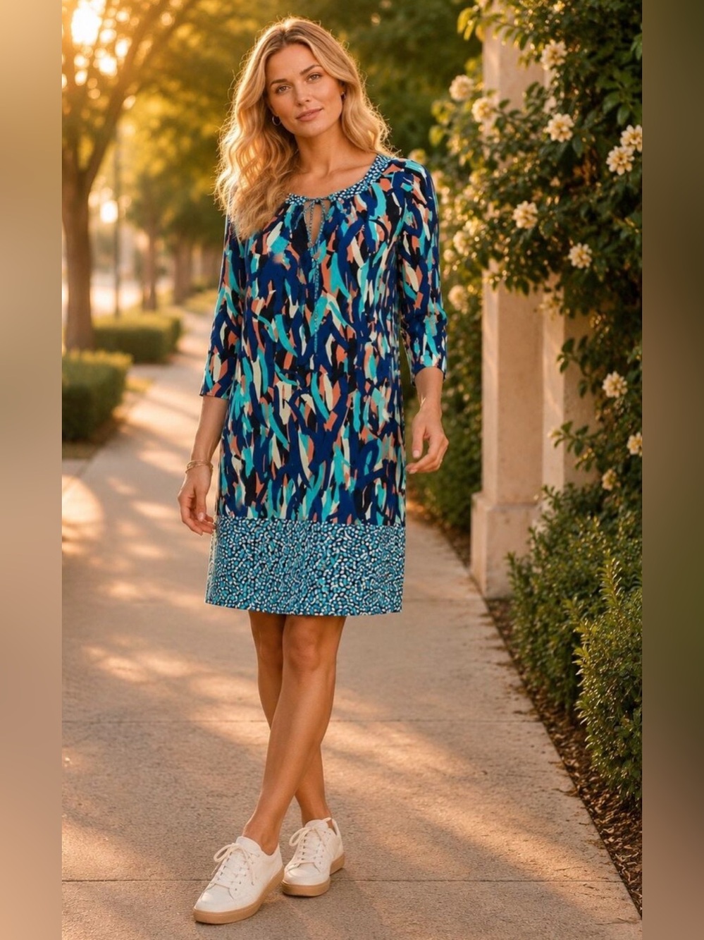 Leota NWT Abstract Border Print Stretch Jersey Shift Dress L 3/4 Sleeve Tie Neck